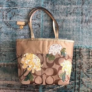 COACH tan logo with peony appliqué gold and tan medium tote bag